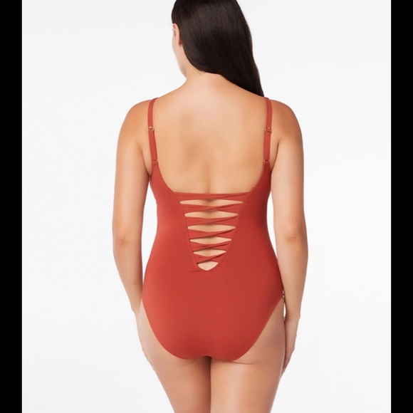 Paradise found lace down one piece - Picture 2 of 2